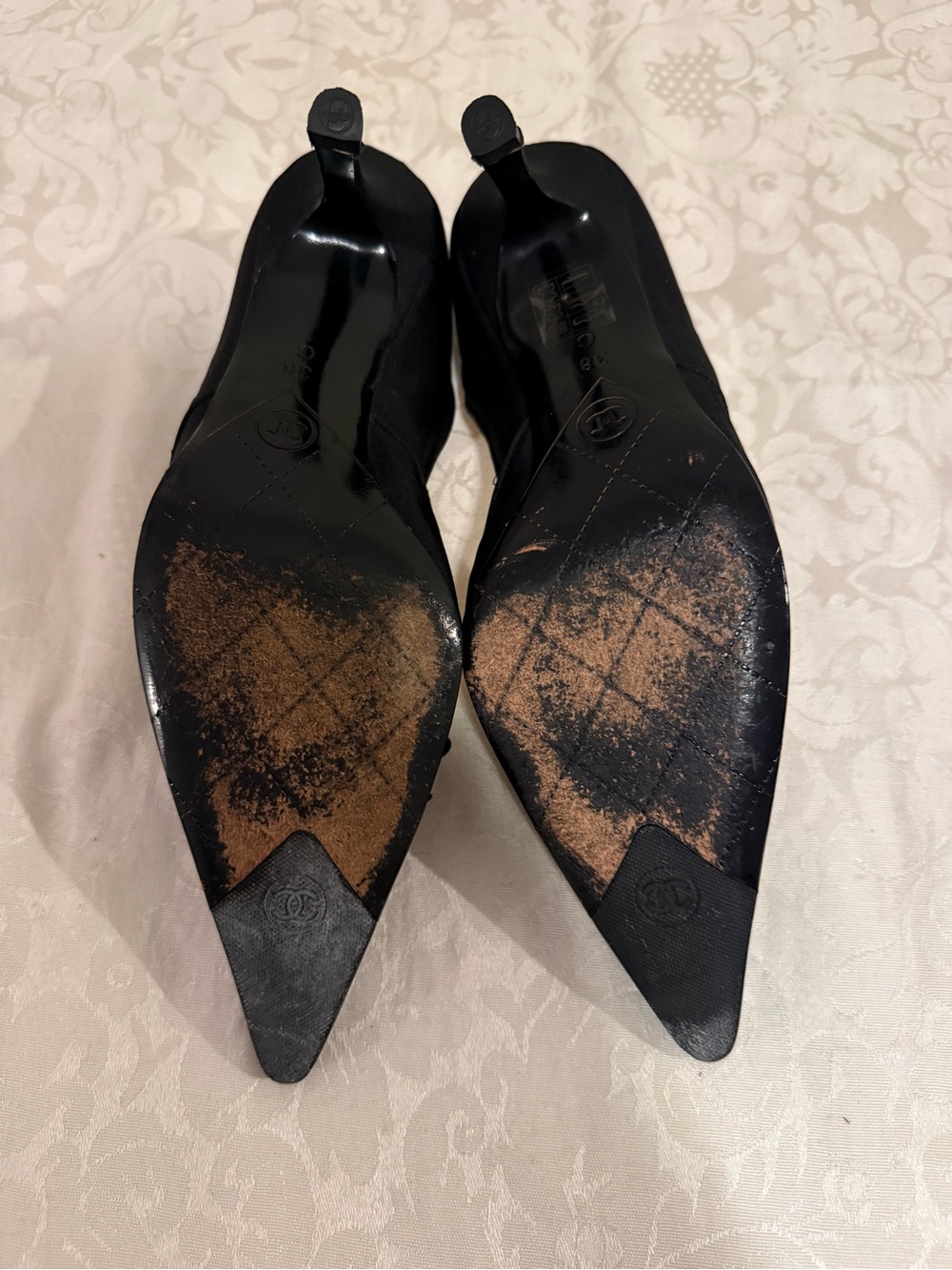 Chanel Vintage Black Camellia Pointed Toe Heels Pumps Sz 37.5 w/ Chanel Dust Bag - Picture 10 of 12